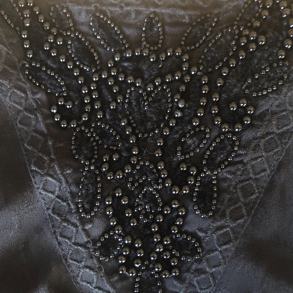 Embroidered Blouse - Picture 3 of 4